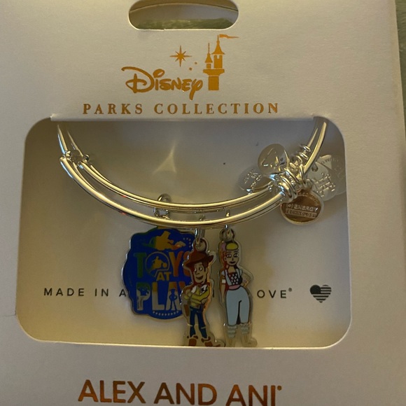 Disney Jewelry - Toy story Alex and Ani Disney park Silver Bracelet 🎄✨🎁
